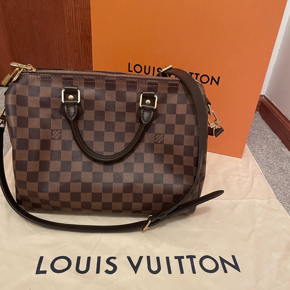 *AUTHENTIC* Like NEW Louis Vuitton Speedy Bandouliere 30